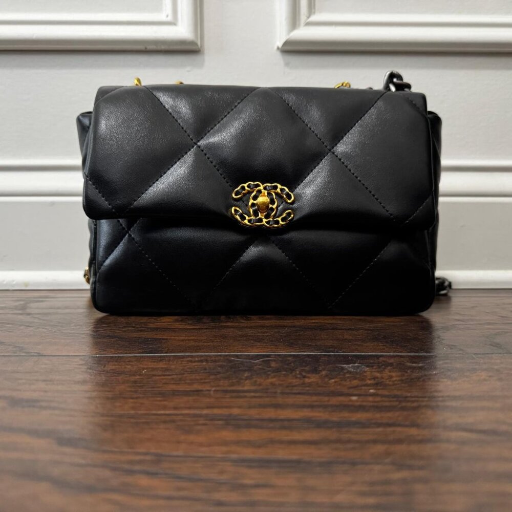 19 Mixed Metal Quilted Handbag Shoulder Crossbody Black Gold Silver Ruthenium